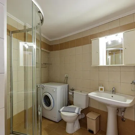 Apartment Krini *